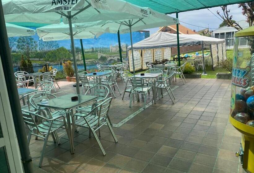 膳宿费 Hostal Restaurante Río Ubierna