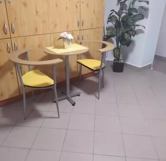 پانسیون Kolpingház Pécs