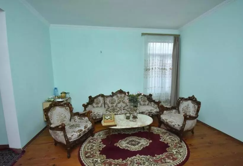 پانسیون Shorena's House