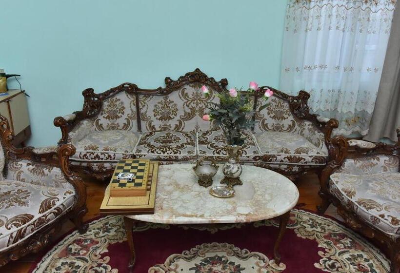 پانسیون Shorena's House