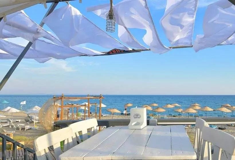 Aamiaismajoitus (B&B) Surf Inn Gokceada