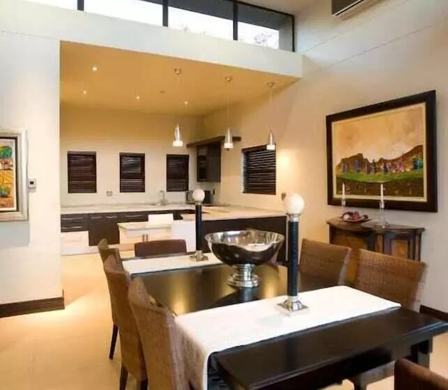 ホテル Legend Safari Villas