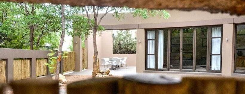 ホテル Legend Safari Villas