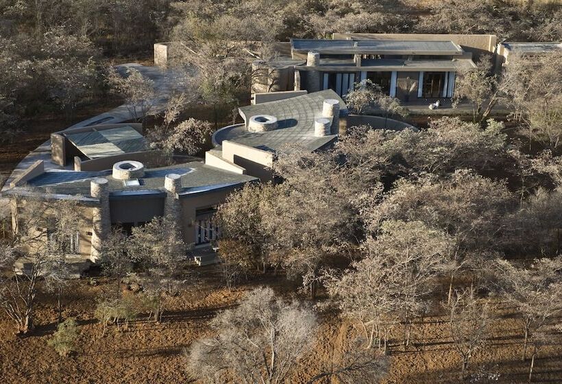 ホテル Legend Safari Villas