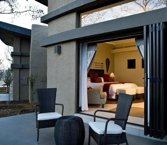 ホテル Legend Safari Villas