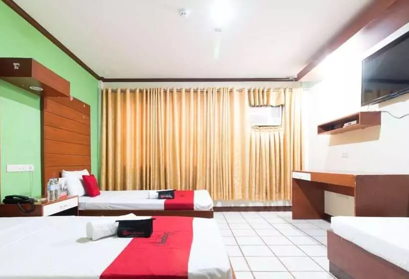 ホテル Reddoorz Near Centrio Mall Cagayan De Oro City