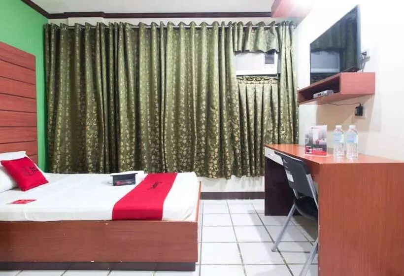 ホテル Reddoorz Near Centrio Mall Cagayan De Oro City