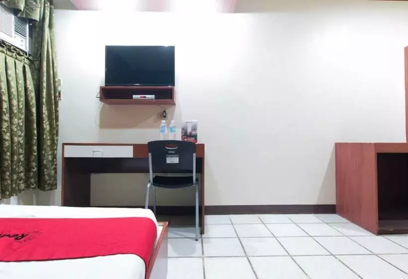 ホテル Reddoorz Near Centrio Mall Cagayan De Oro City
