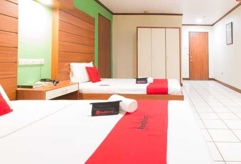 Hotelli Reddoorz Near Centrio Mall Cagayan De Oro City