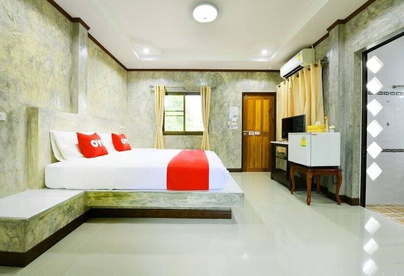 בית מלון כפרי Ruenkanthima Resort By Oyo Rooms