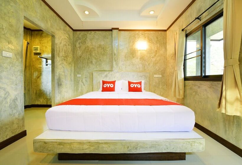 בית מלון כפרי Ruenkanthima Resort By Oyo Rooms