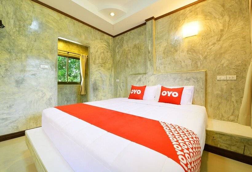 בית מלון כפרי Ruenkanthima Resort By Oyo Rooms