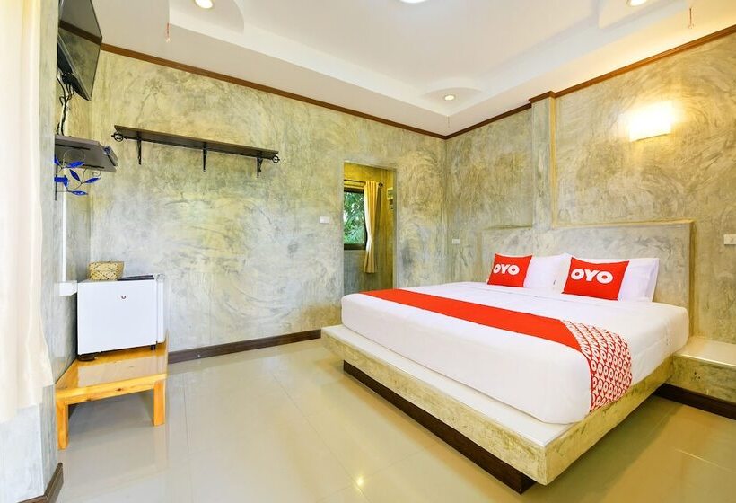 בית מלון כפרי Ruenkanthima Resort By Oyo Rooms