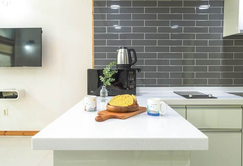 Goseong Theprism Pension