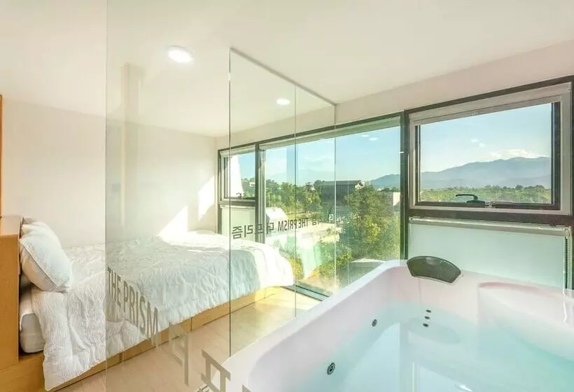 Goseong Theprism Pension