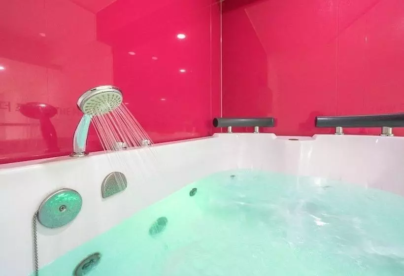 Goseong Theprism Pension