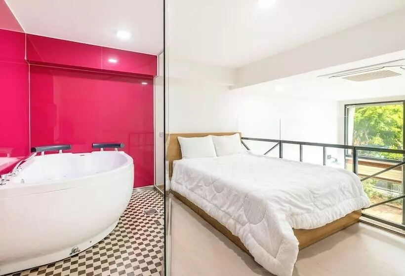 Goseong Theprism Pension