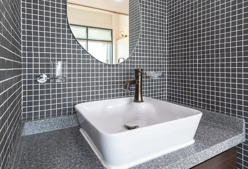 Goseong Theprism Pension