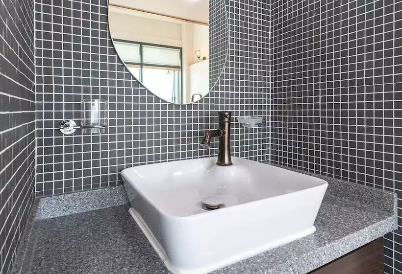 Goseong Theprism Pension