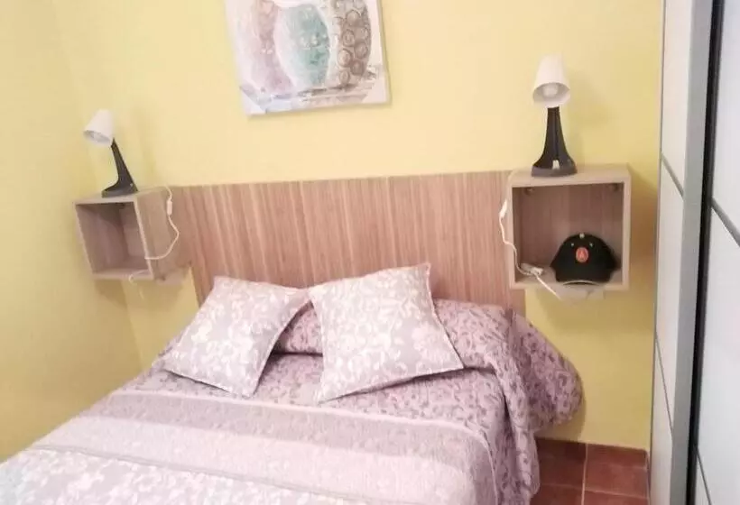 Charming House In Geria With Terrace