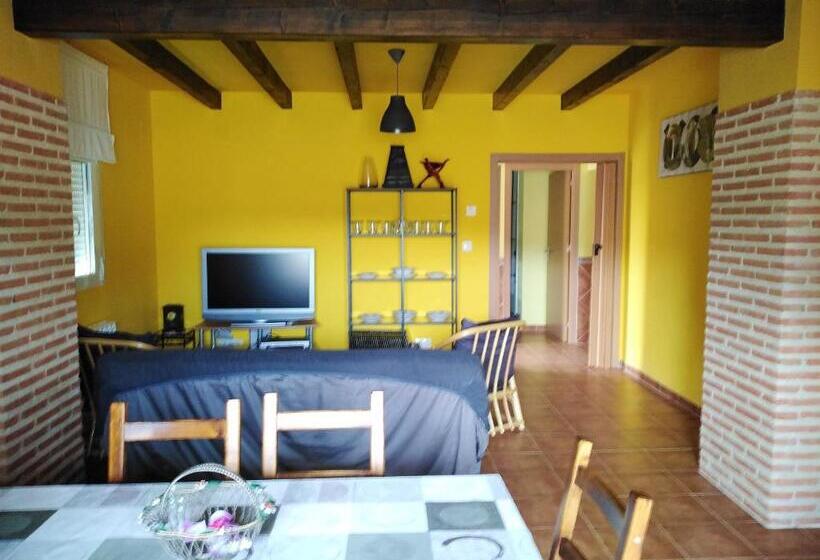 Charming House In Geria With Terrace