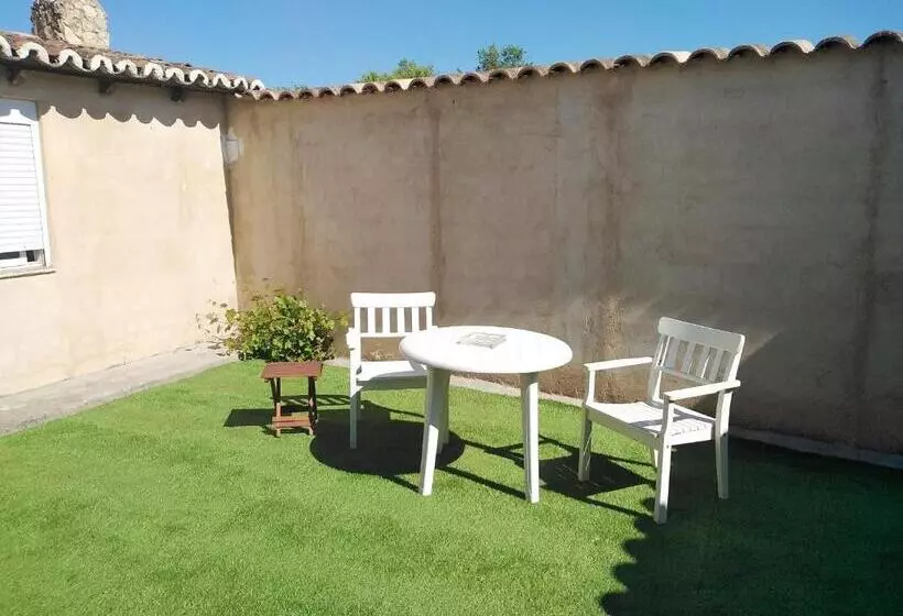 Charming House In Geria With Terrace