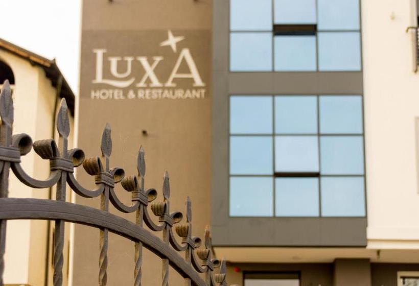 تختخواب و صبحانه Luxa Apartmani