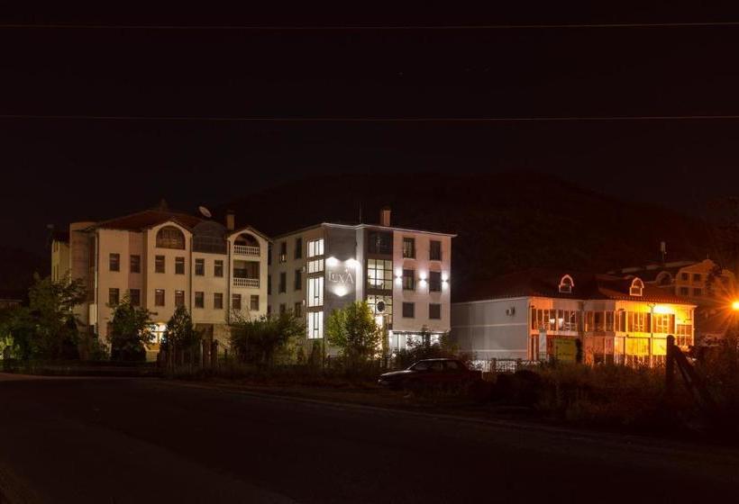 تختخواب و صبحانه Luxa Apartmani