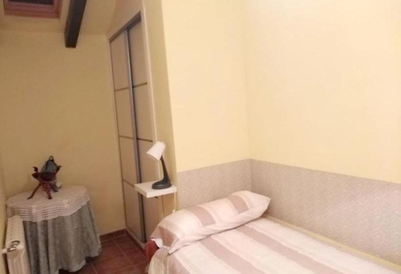 Charming House In Geria With Terrace