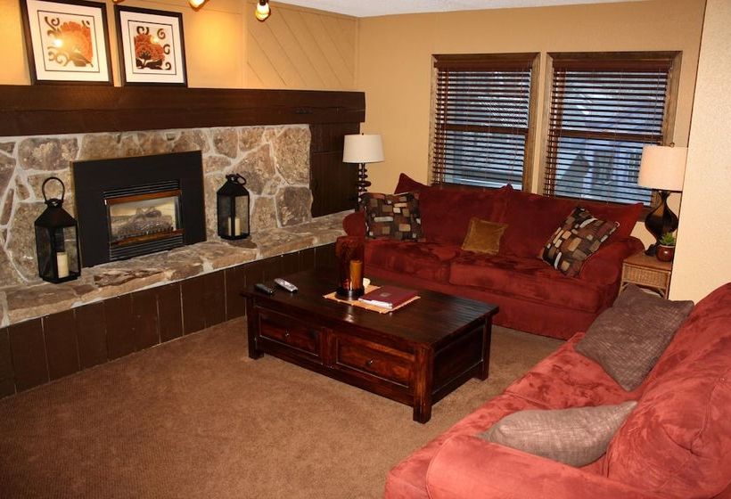 Longbranch #115 By Peak Property Management