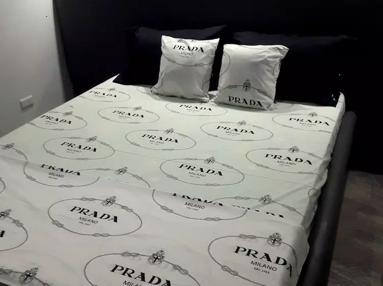 Micky Santoro Apartments