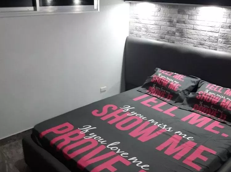 Micky Santoro Apartments