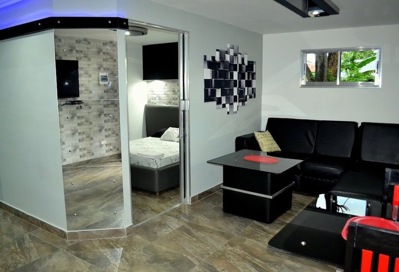 Micky Santoro Apartments