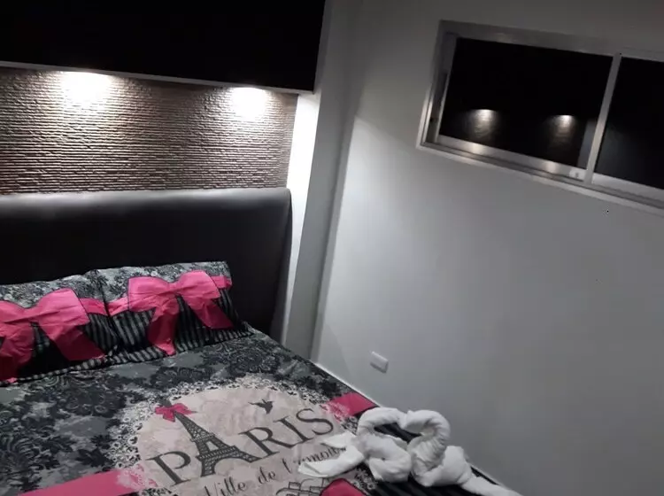 Micky Santoro Apartments