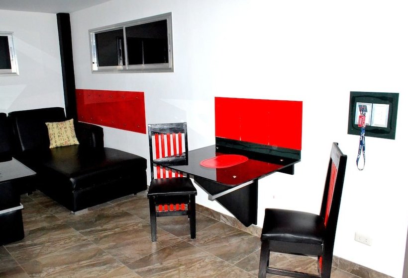 Micky Santoro Apartments