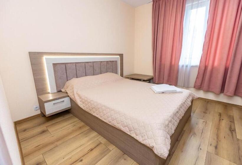 פנסיון Family Hotel Ambrozia