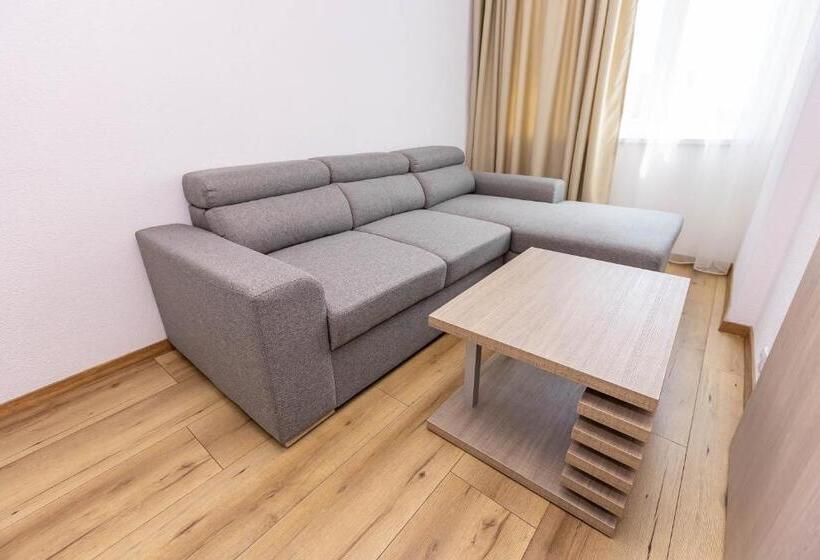 פנסיון Family Hotel Ambrozia