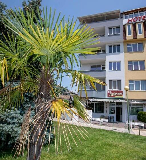 פנסיון Family Hotel Ambrozia