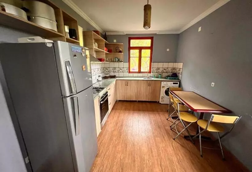 پانسیون Villa La Familia