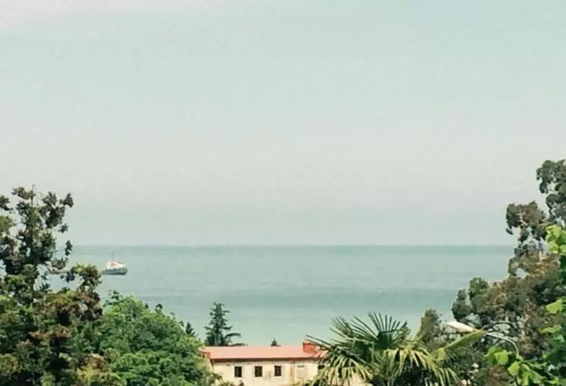 پانسیون Villa La Familia