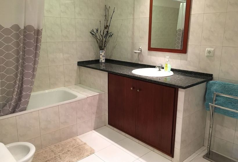 Quiet Cottage With Pool