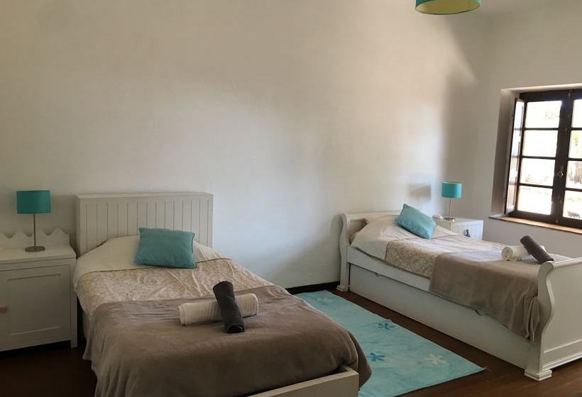 Quiet Cottage With Pool