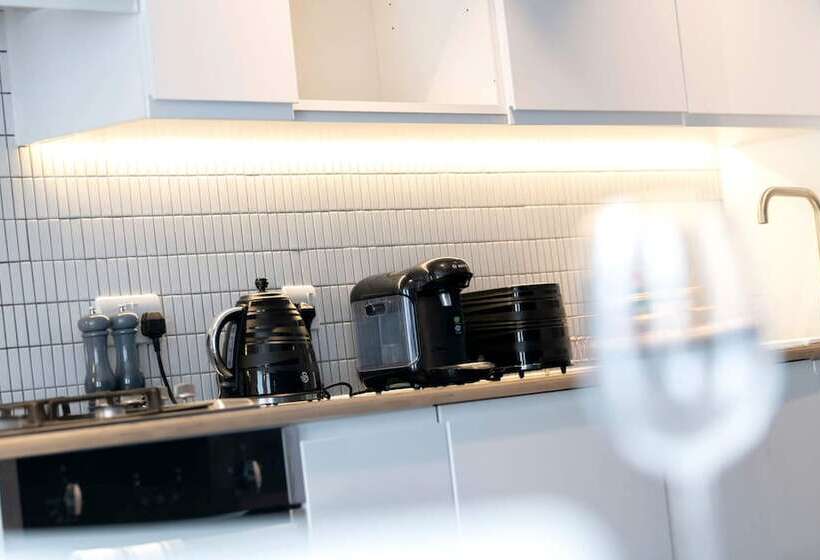 The New52 Oxford By 360stays Bespoke 2 Bed Luxury Apartment In The Heart Of Oxford City Centre Wit