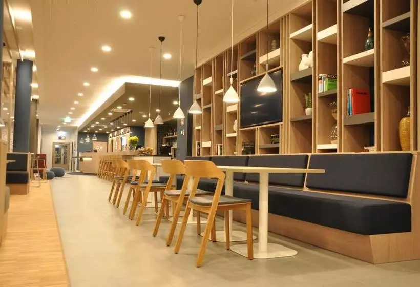 Hotelli Holiday Inn Express   Sindelfingen, An Ihg