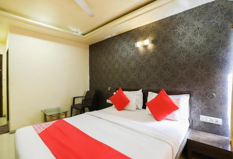 هتل Kalash Residency