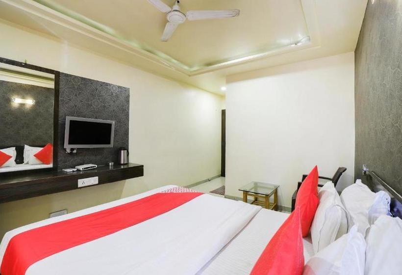 هتل Kalash Residency