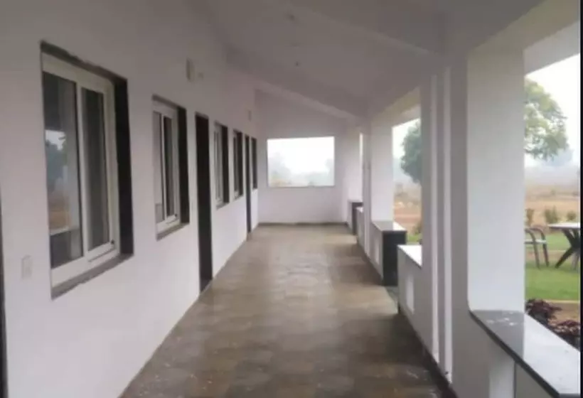 هتل Nisarg Resort