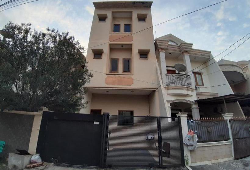 هتل Oyo 3320 Sunter Hijau