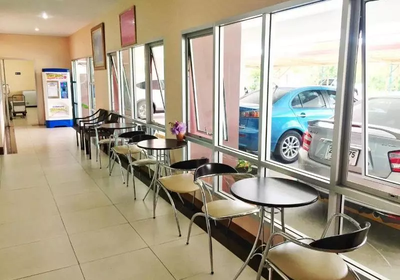 Hotelli The Ascent Apartment