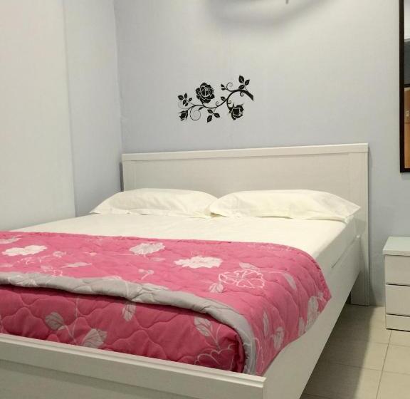 فندق The Second Room